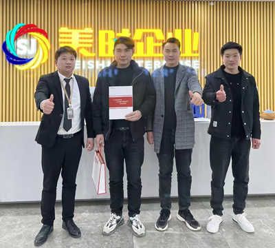 串遇音乐烧烤吧加盟